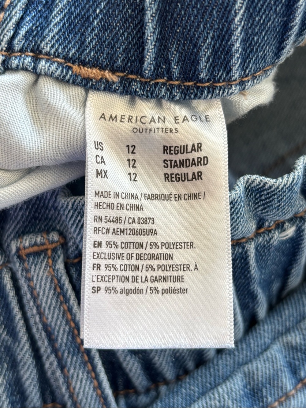 American Eagle Mom Jeans Elastic Paperbag Waist High-Rise 12 Medium Wash - Picture 5 of 11